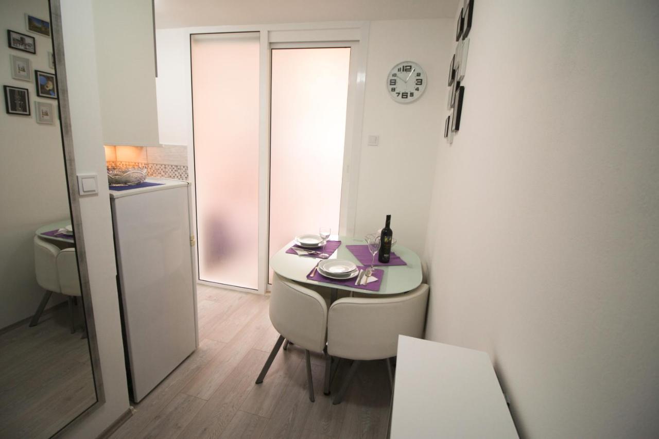 Studio Apartman Ana Split Exteriör bild